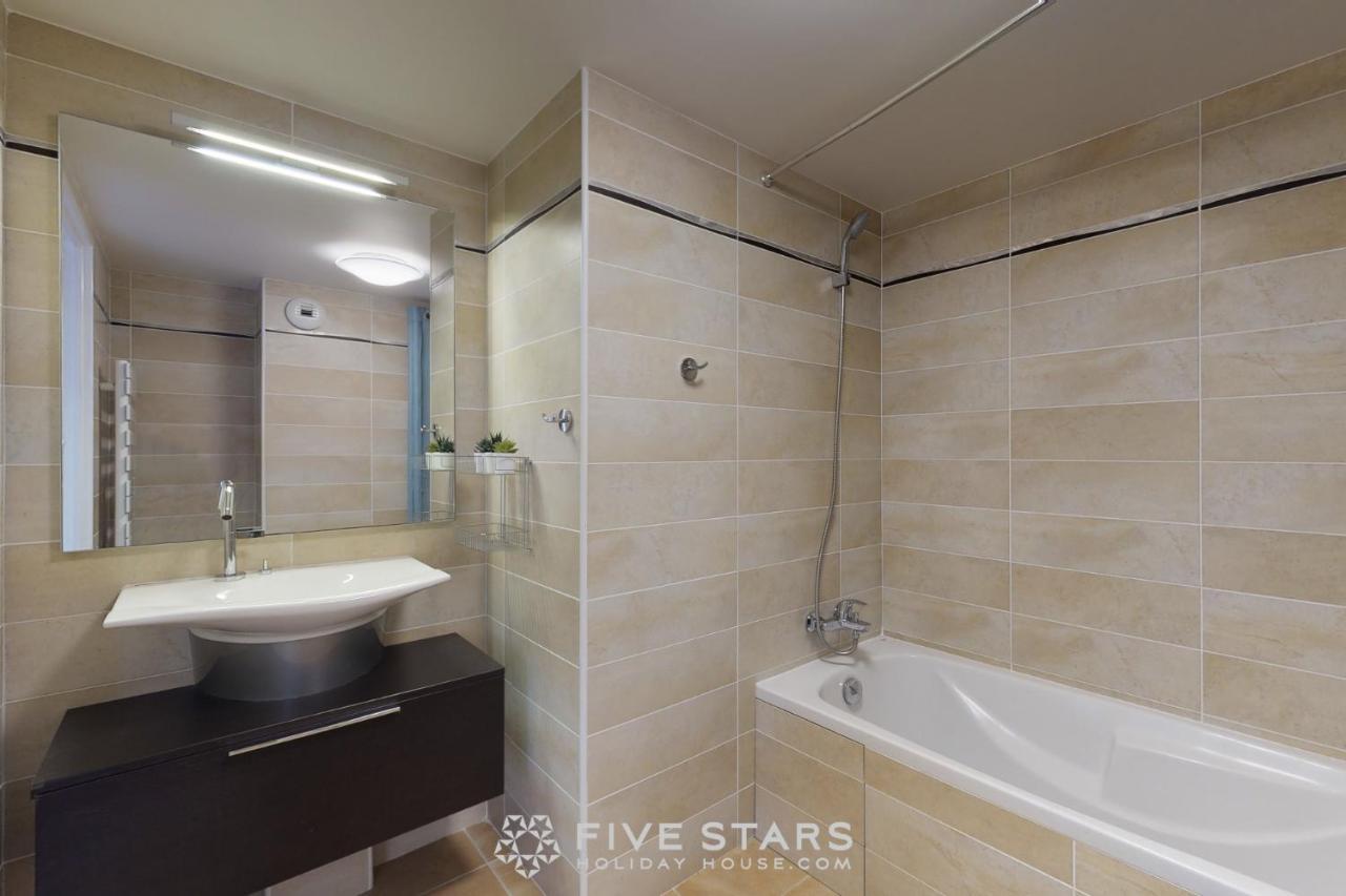 Luxury Beach Five Stars Holiday House Ніцца Екстер'єр фото
